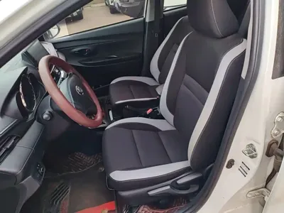 Toyota Yaris L