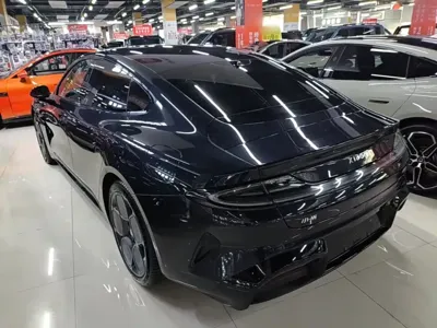 Xiaomi SU7