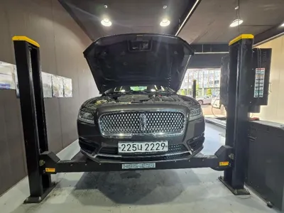 Lincoln Continental