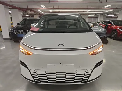 Xpeng X9