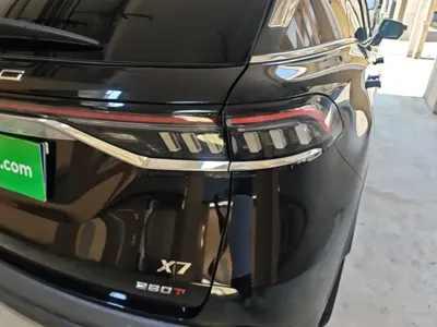 BAIC X7