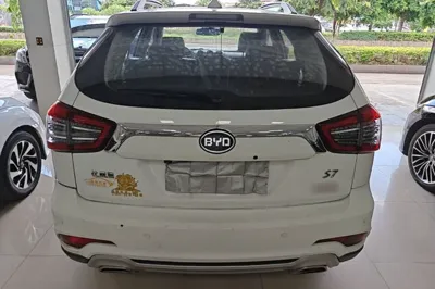 BYD S7
