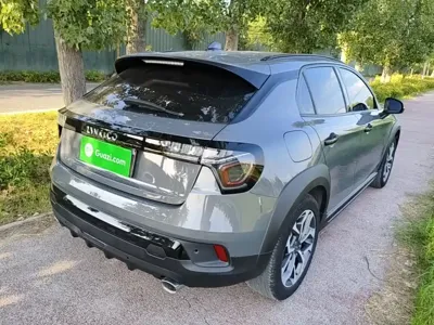 Lynk & Co 02