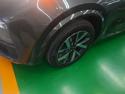Li Auto Li L8
