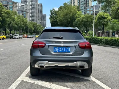 Mercedes-Benz GLA