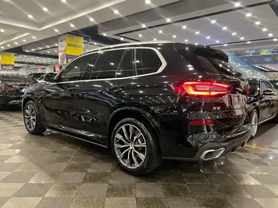 BMW X5 (Import)