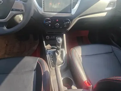 Hyundai Verna