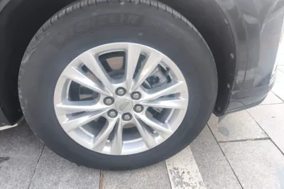 Cadillac XT6