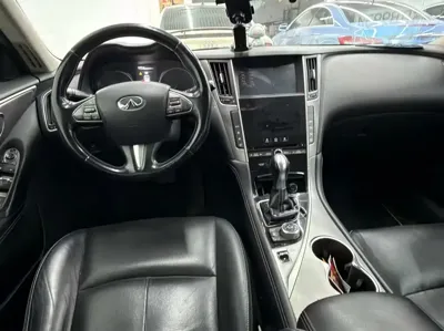 Infiniti Q50L