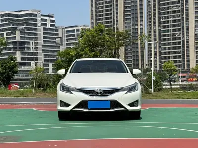 Toyota Reiz