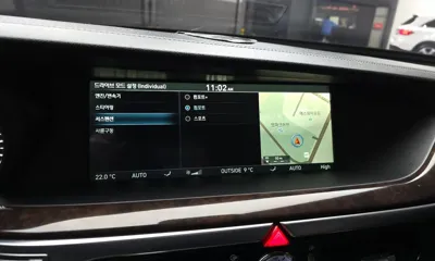 Genesis EQ900
