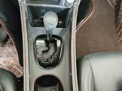 Toyota Yaris L