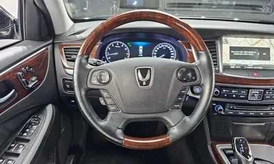 Hyundai Equus