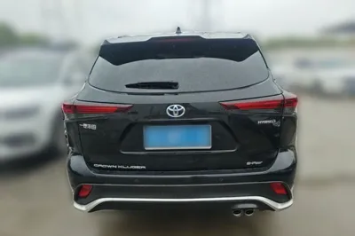 Toyota Crown Kluger