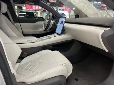Nio ET7