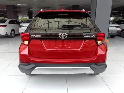 Toyota Yaris L