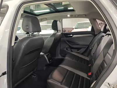 Volkswagen Sagitar