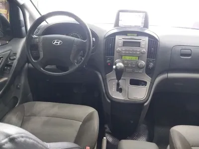 Hyundai Starex