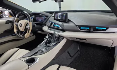 BMW i8