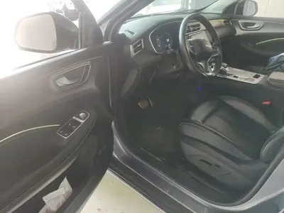 Roewe RX5