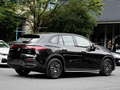 Mercedes-Benz EQE SUV