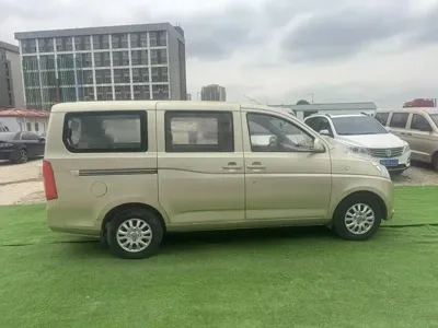 Wuling Rongguang V
