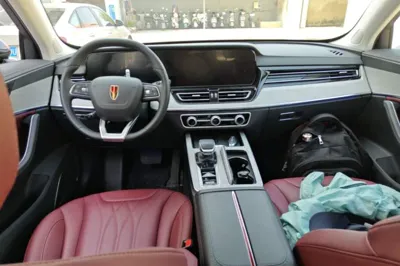 Hongqi HS5