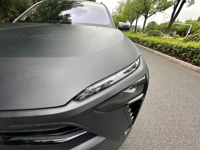 Nio ES8