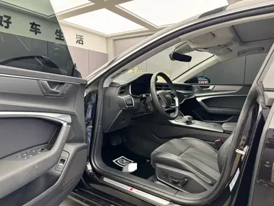 Audi A7L