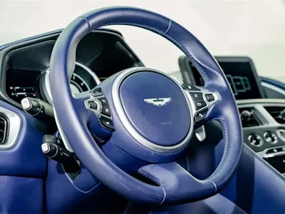 Aston Martin DB11