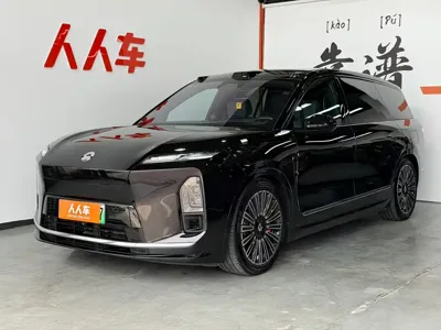 Nio ES8