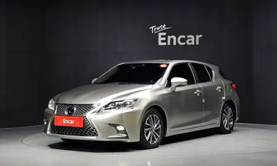 Lexus CT200h
