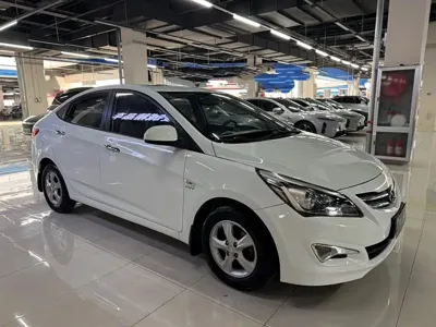 Hyundai Verna