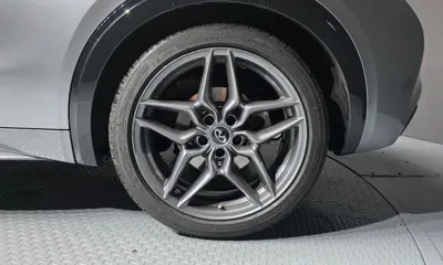Infiniti Q30