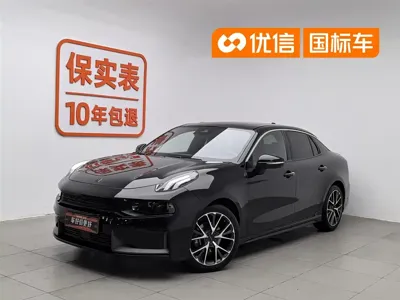 Lynk & Co 03