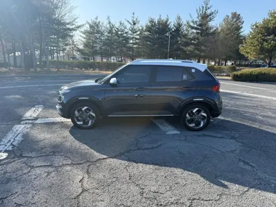 Hyundai Venue