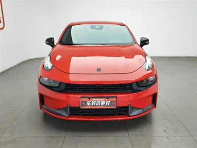 Lynk & Co 03