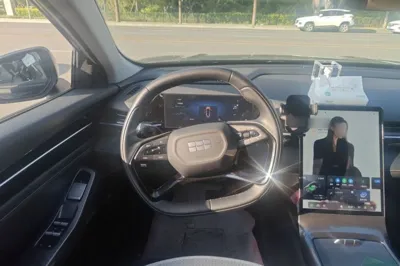 Geely Galaxy L6