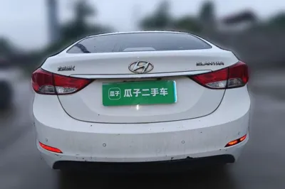 Hyundai Elantra (5th Generation