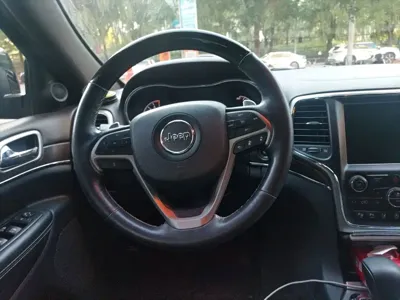 Jeep Grand Cherokee (Import)