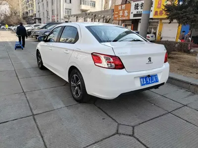 Peugeot 301