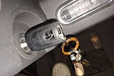 Baojun E100