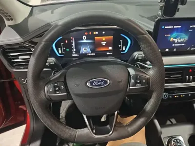 Ford Focus Active