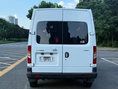 大通 V80