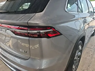 Geely Xingyue L