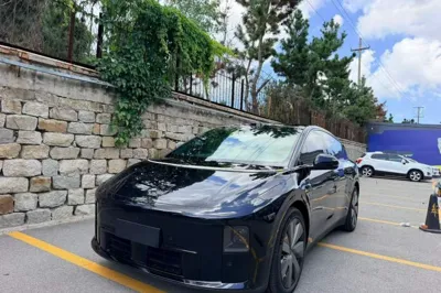 Li Auto Li Auto i6