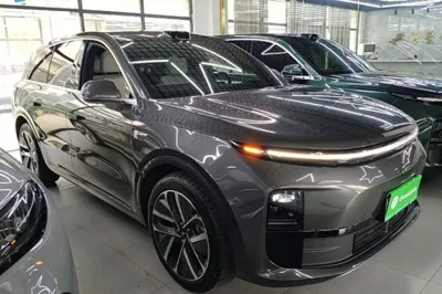 Li Auto L6