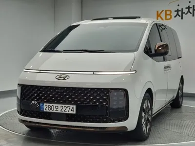 Hyundai Staria
