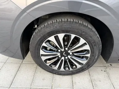 Wuling Jiachen
