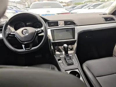Volkswagen Lamando